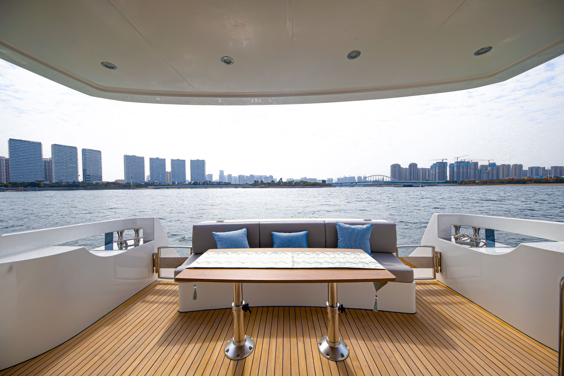 MOONOCEAN Flybridge 52 NEW